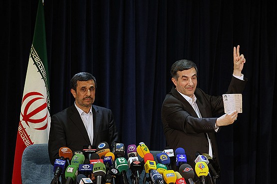 سخنرانی احمدی نژاد و مشایی در ستاد انتخاباتی وزارت کشور