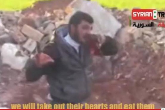 شورشی سوری قلب سرباز دولتی را خورد
