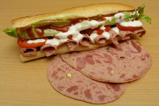 ساندویچ‌  ۱۰۰۰ تومانی دربی +عکس
