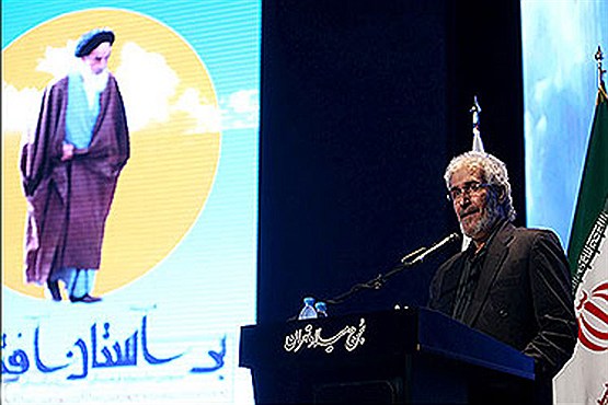 کویتی‌پور به یاد امام خواند