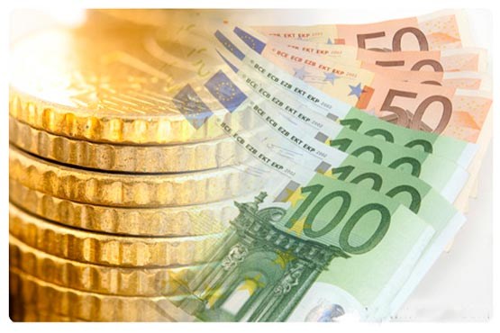 نرخ دلار، یورو و پوند کاهش یافت
