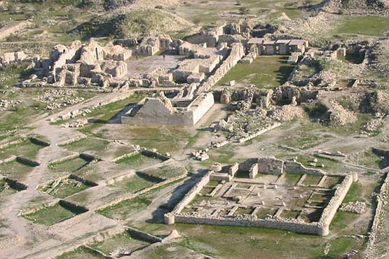 فنس‌کشی 200هکتار از محوطه باستانی بیشاپور