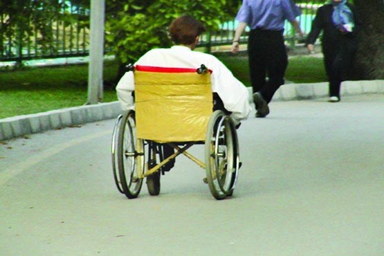 گردشگری معلولان در مشهد می‌لنگد