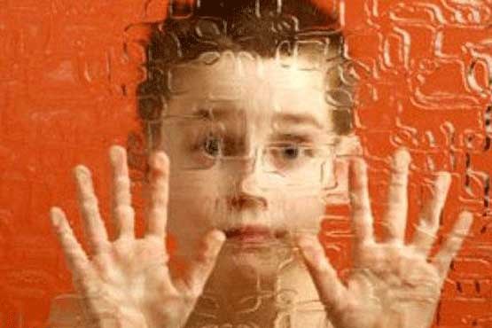 چگونه کودک اوتیسمی را تشخیص دهیم؟