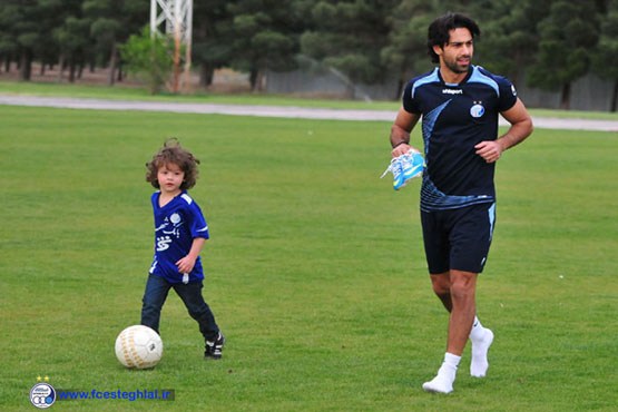 خواندنی های خصوصی از زندگی فوتبالیست های ایران/تصاویر