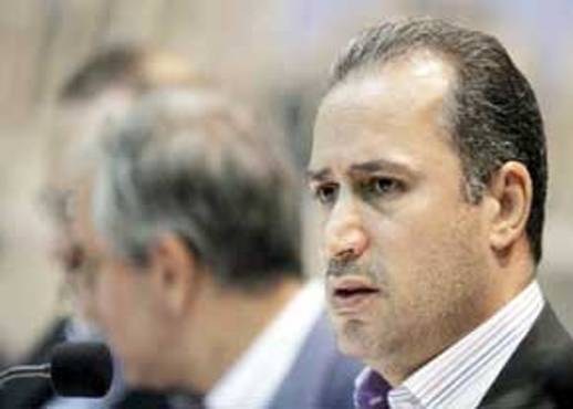 تیم ها حق جابجایی 7 بازیکن را دارند تیم ها حق جابجایی 7 بازیکن را دارند