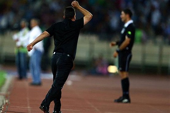 قلعه نویی: خدا را شکر می کنم که از من بد می گویند!