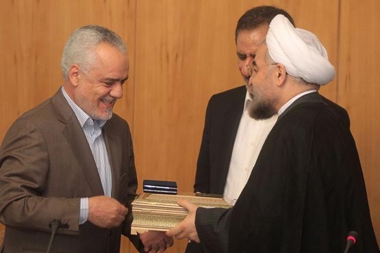 قدردانی روحانی از دولت احمدی نژاد