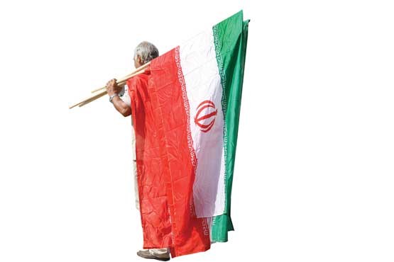 پرچم جمهوری اسلامی ایران چگونه طراحی شد؟