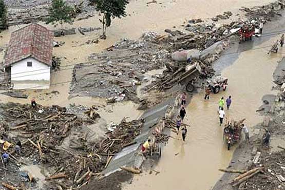 105 کشته در سیل و توفان چین