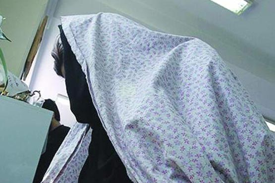 سرقت از خانم‌های عزادار در گورستان