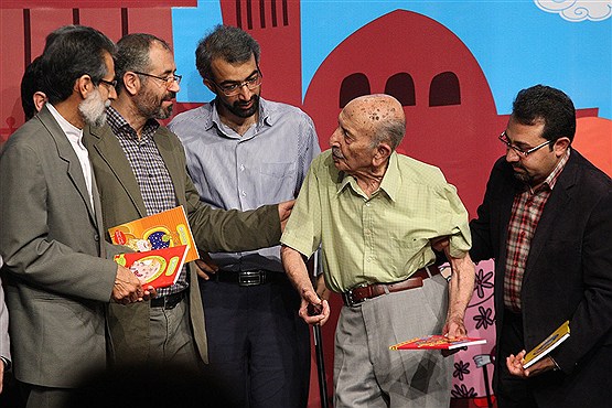رونمایی از دفتر مشق‌های شکرستان