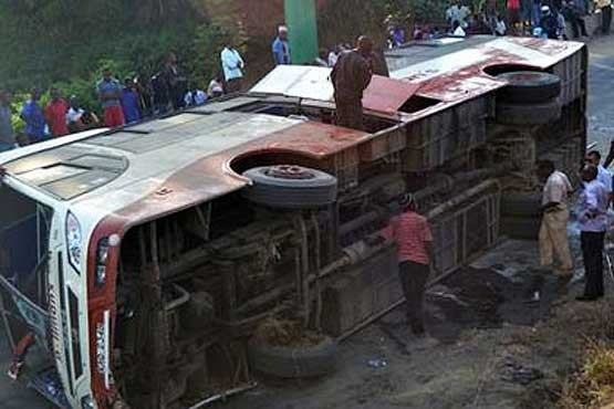 واژگونی اتوبوس در کنیا 41 کشته برجا گذاشت