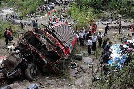 سقوط اتوبوس در گواتمالا جان ۴۴ نفر را گرفت