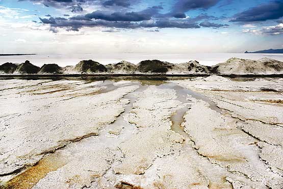 فقط 3 درصد آب دریاچه ارومیه مانده است
