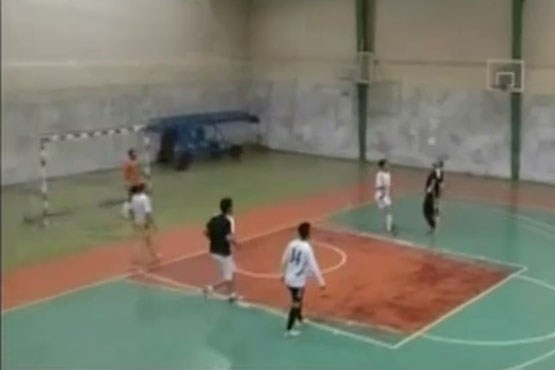 فوتبال با عصا