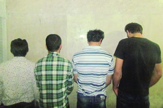 دستگیری 13 قاچاقچی و 2 کلاهبردار