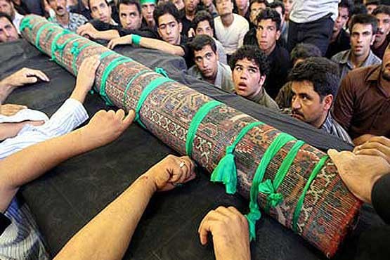 برگزاری آیین سنتی قالیشویان در مشهد اردهال