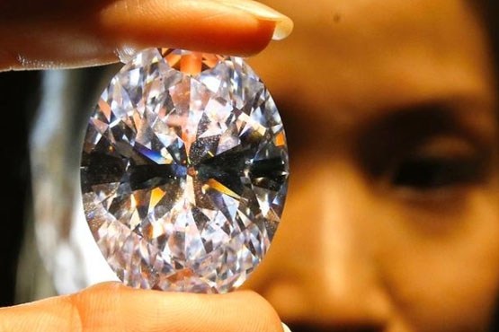 یک الماس 30 میلیون دلار فروش رفت
