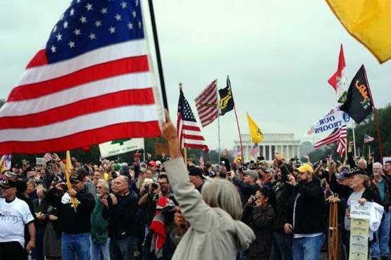 تظاهرات کهنه سربازان آمریکایی در برابر کاخ سفید