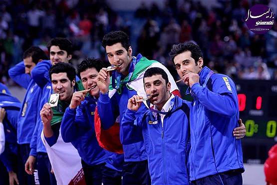 ایران بالاتر از آمریکا در روز خداحافظی ظریف ایران بالاتر از آمریکا در روز خداحافظی ظریف