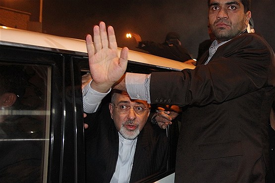 ورود وزیر امور خارجه و اعضای تیم مذاکره کننده ژنو به تهران