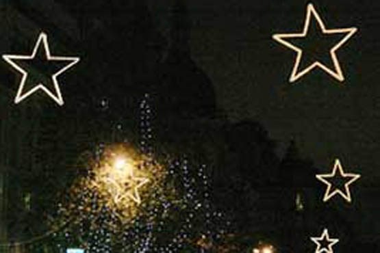 شهر پاریس در تدارک جشن نوئل یا کریسمس