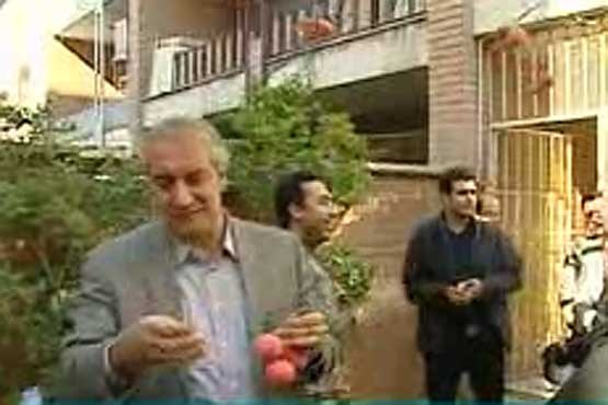 علاقه مفرط کفاشیان به خرمالو