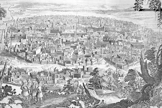 آسمان ایران رنگ دیگری دارد