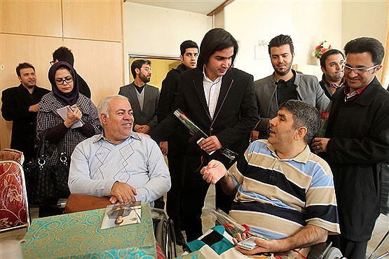 بازدید خوانندگان پاپ از آسایشگاه ثارالله