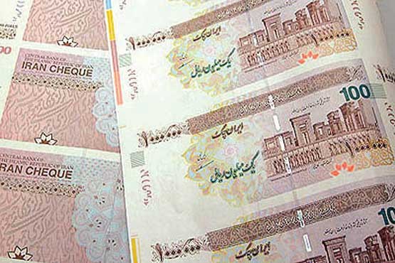 ایران چک های 100هزار تومانی در پیشخوان بانک‌ها