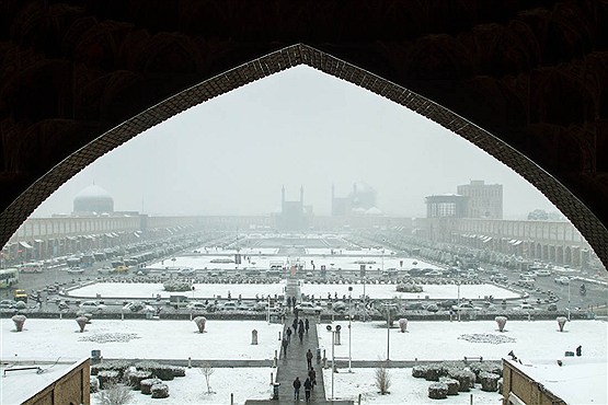 بارش برف در اصفهان