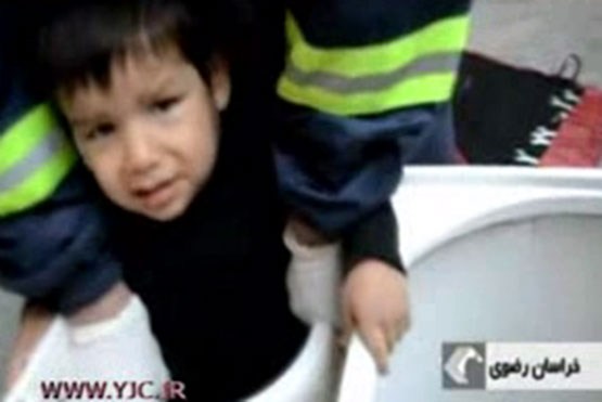 گیر کردن کودک 2 ساله در ماشین لباسشویی