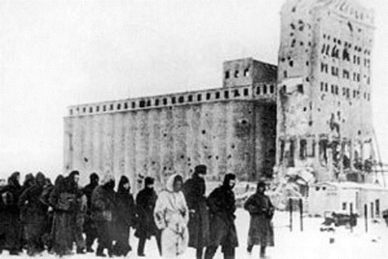 ارتش آلمان نازی در استالینگراد تسلیم شد