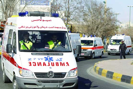 شیرینی فاسد 30 شهروند تهرانی را مسموم کرد