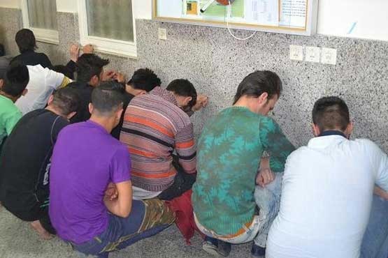 دستگیری 64 نفر از اراذل و اوباش کرج