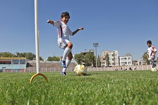 مهدی حیدری ؛ پدیده کوچک فوتبال ایران
