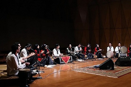 طنین صدای سرزمین مادری بر فراز آزادی طنین صدای سرزمین مادری بر فراز آزادی
