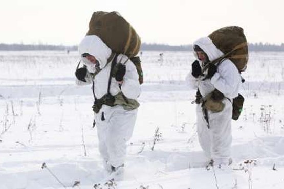 روسیه نیروی هوابرد در قطب شمال مستقر کرد