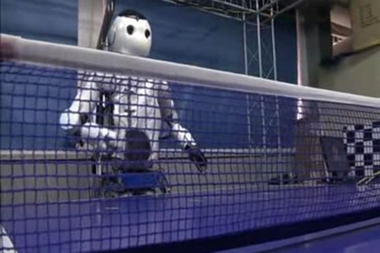 روبات پینگ پنگ باز روبات پینگ پنگ باز