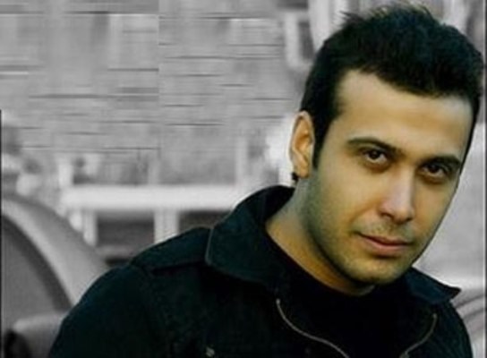 چاووشی برای اولین بار روی صحنه می رود