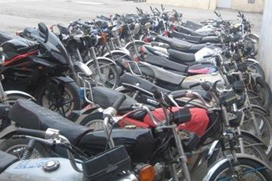 سارقان حرفه ای موتورسیکلت دستگیر شدند