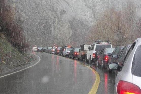 بارش برف و باران در اکثر جاده های کشور