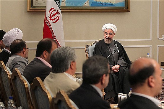 دیدار جمعی از نمایندگان مجلس شورای اسلامی و مسولان دولتی با رئیس جمهور