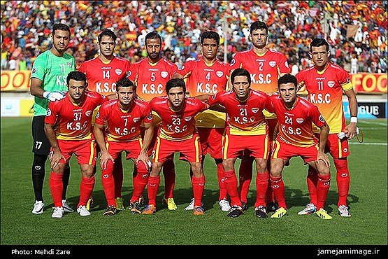 فولاد برای آبروی فوتبال ایران می‌جنگد