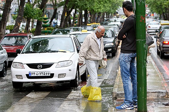 بارش باران و تگرگ در تهران