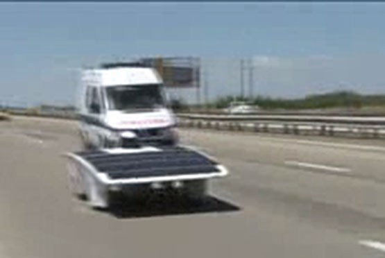 خودروی خورشیدی در اتوبان زنجان -قزوین