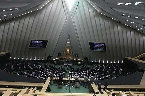 تیم مذاکره کننده از حقوق هسته ای ملت ایران صیانت کند