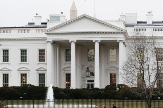 بسته‌ای مشکوک کاخ سفید را تعطیل کرد