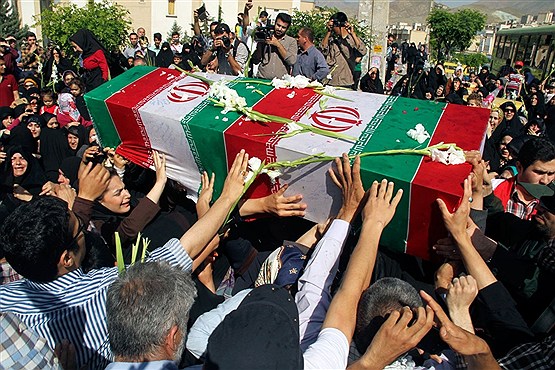 خاکسپاری پیکر 80 شهید گمنام در 25 استان